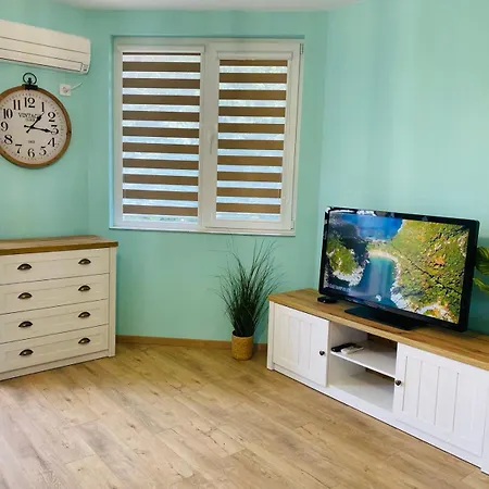Modern Vintage Retreat - 6 Min To Apartman *